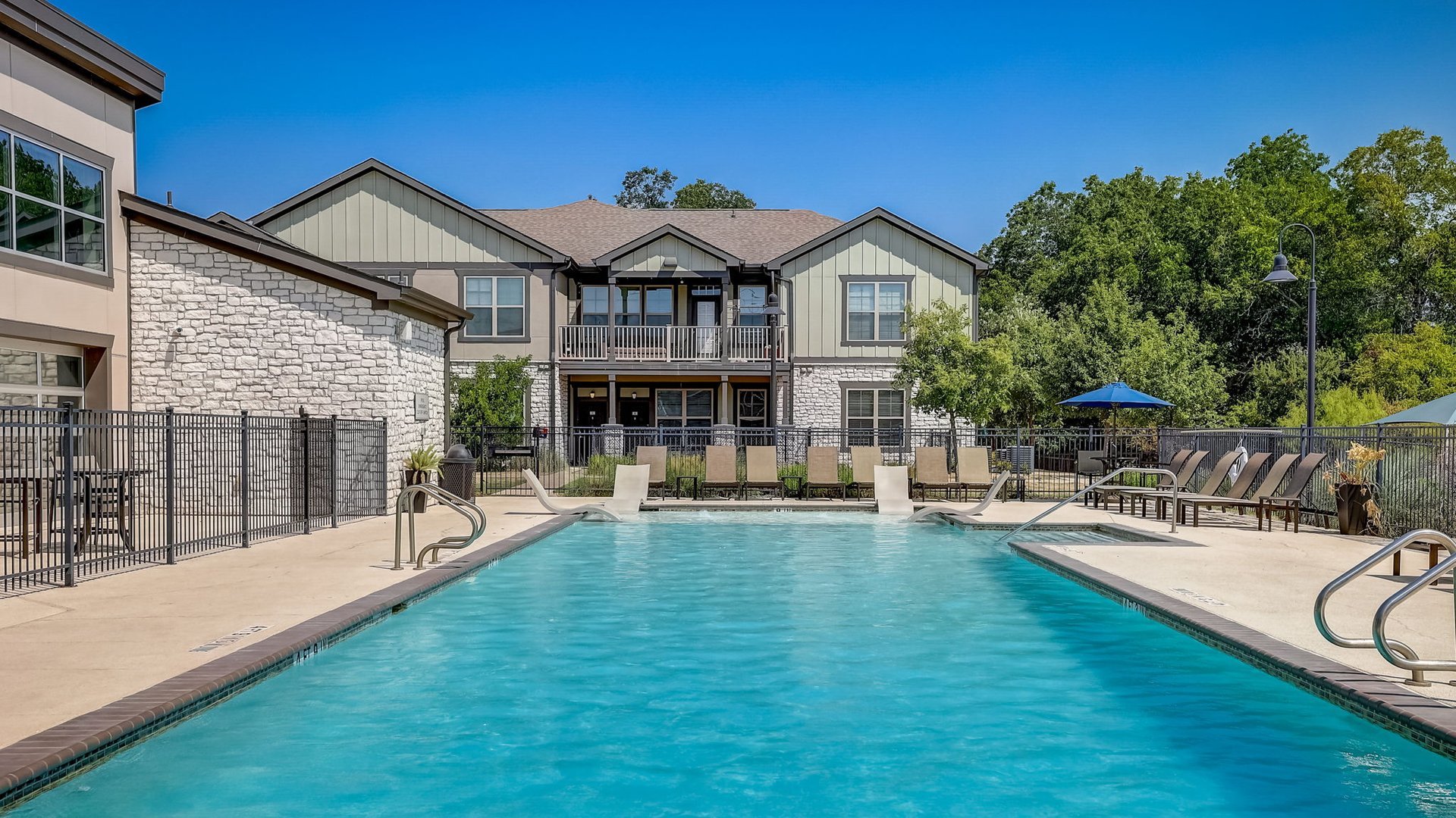 Photos of Springs at Round Rock in Round Rock, Texas